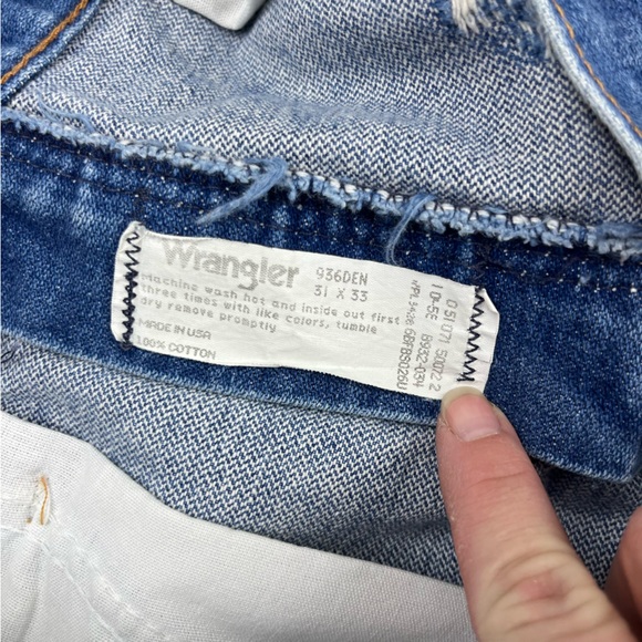 Wrangler Distressed Cutoff Denim Jean Shorts - Picture 8 of 8